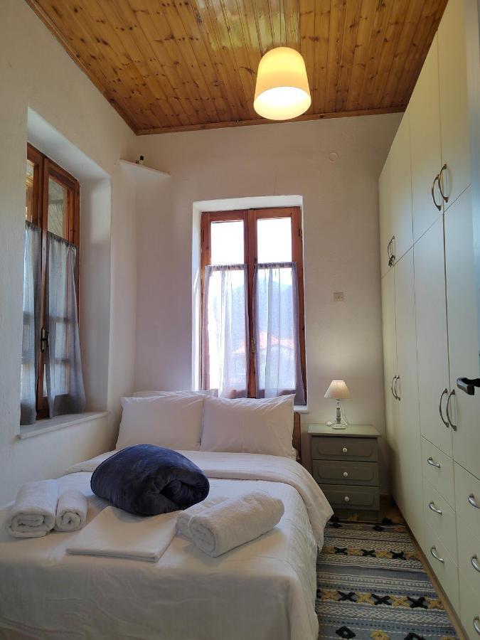 1935 Home Lilaia Bagian luar foto
